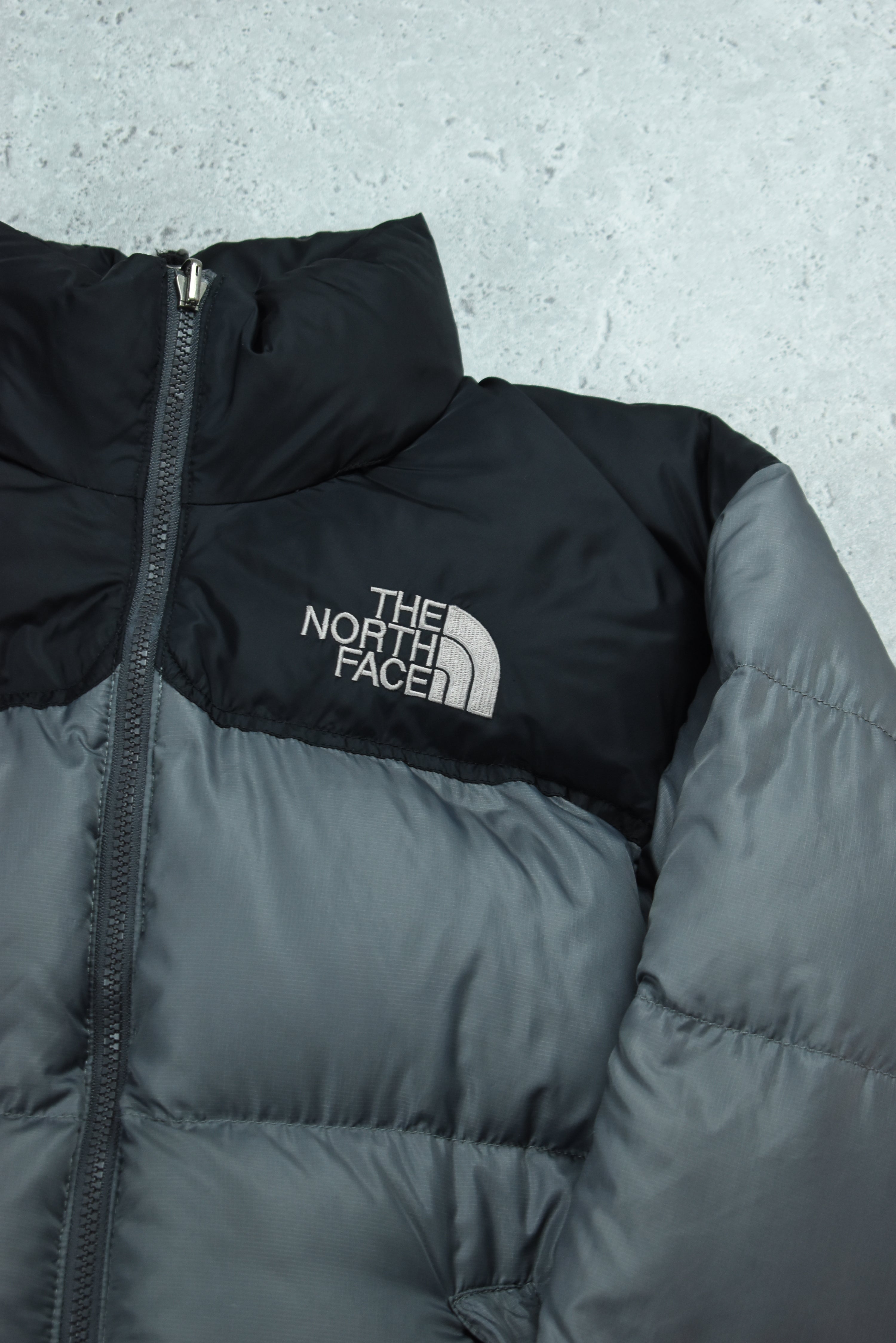 Vintage North Face 700 Nuptse Puffer Grey Medium