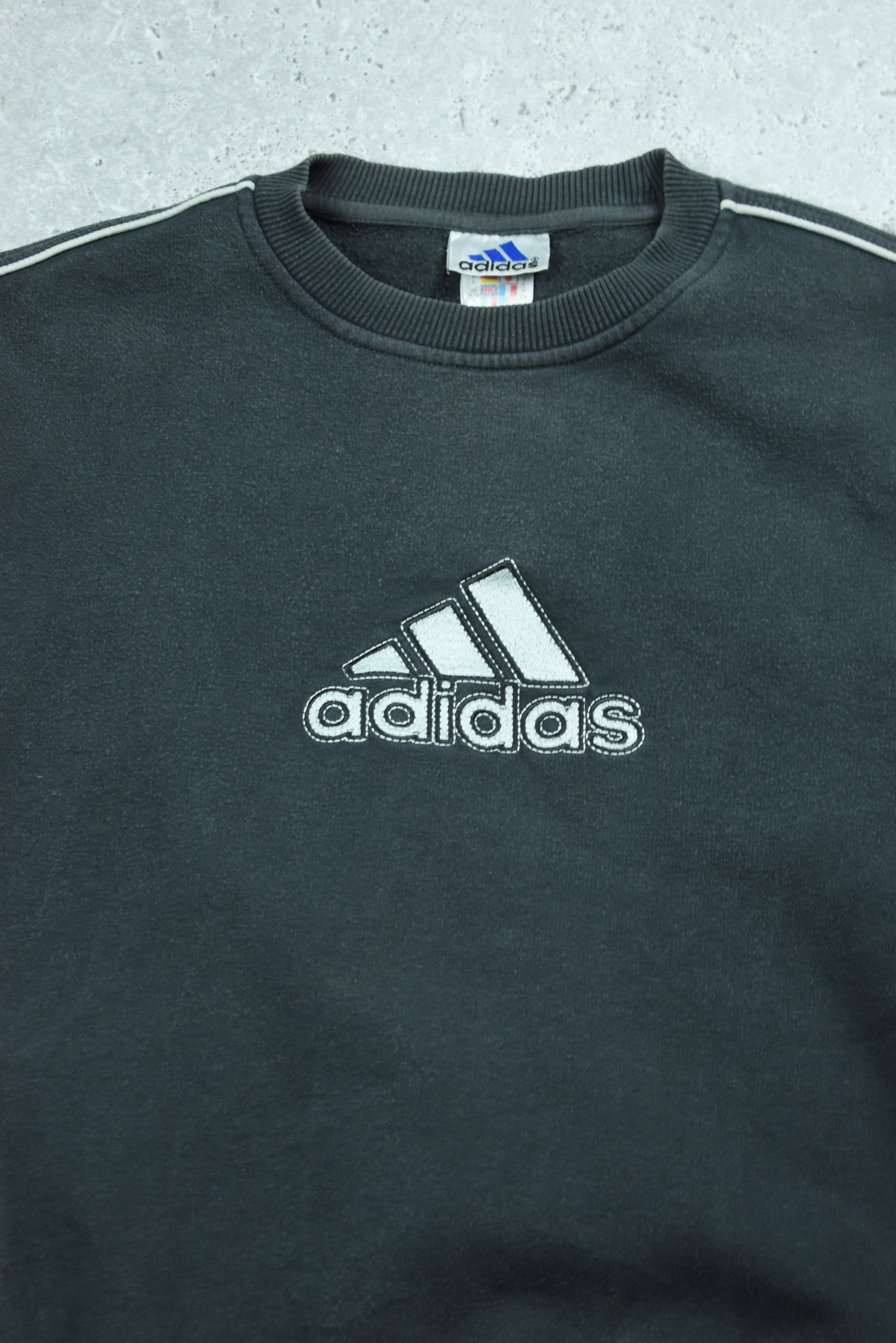 Vintage Adidas Embroidery Logo Sweatshirt Medium