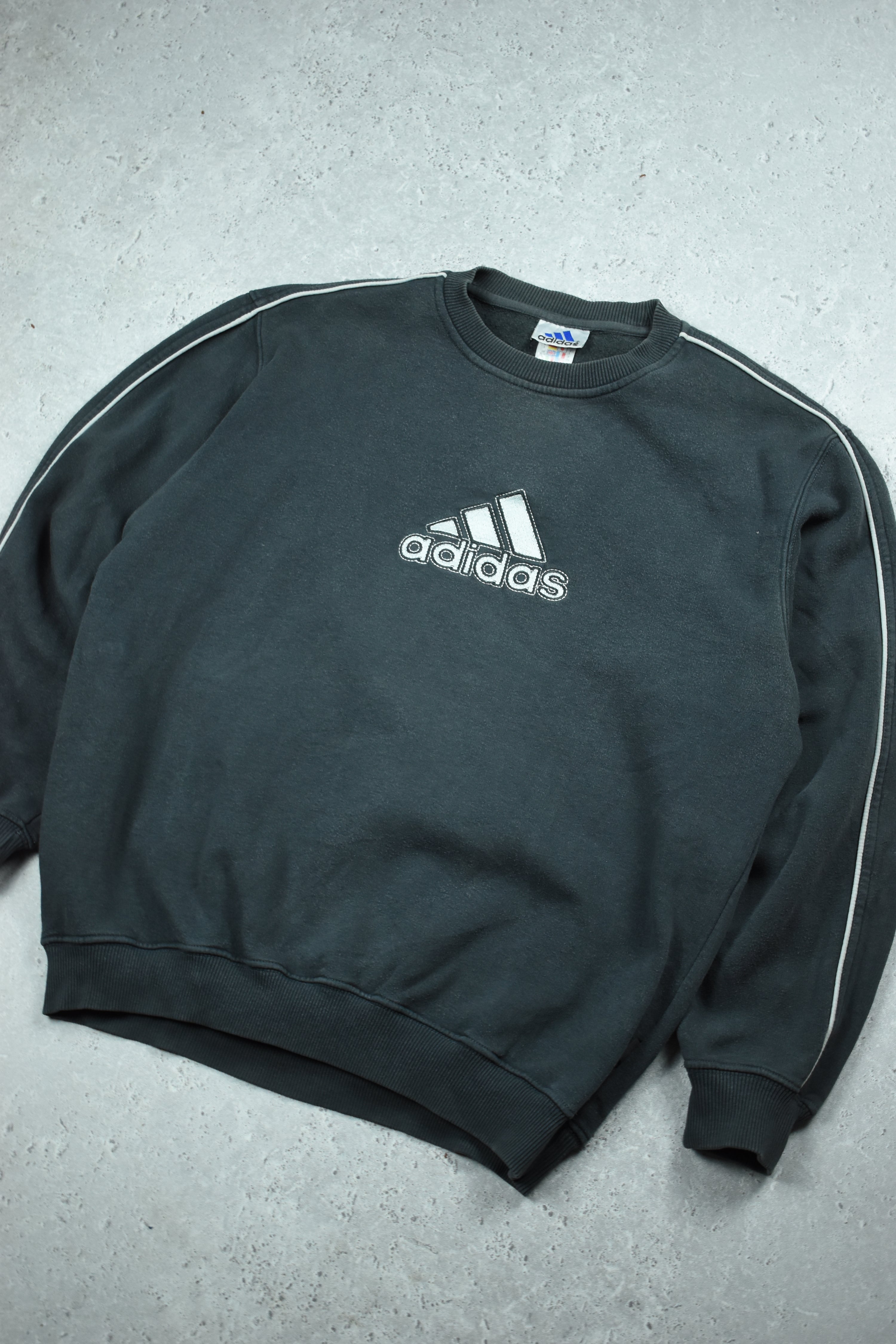 Vintage Adidas Embroidery Logo Sweatshirt Medium