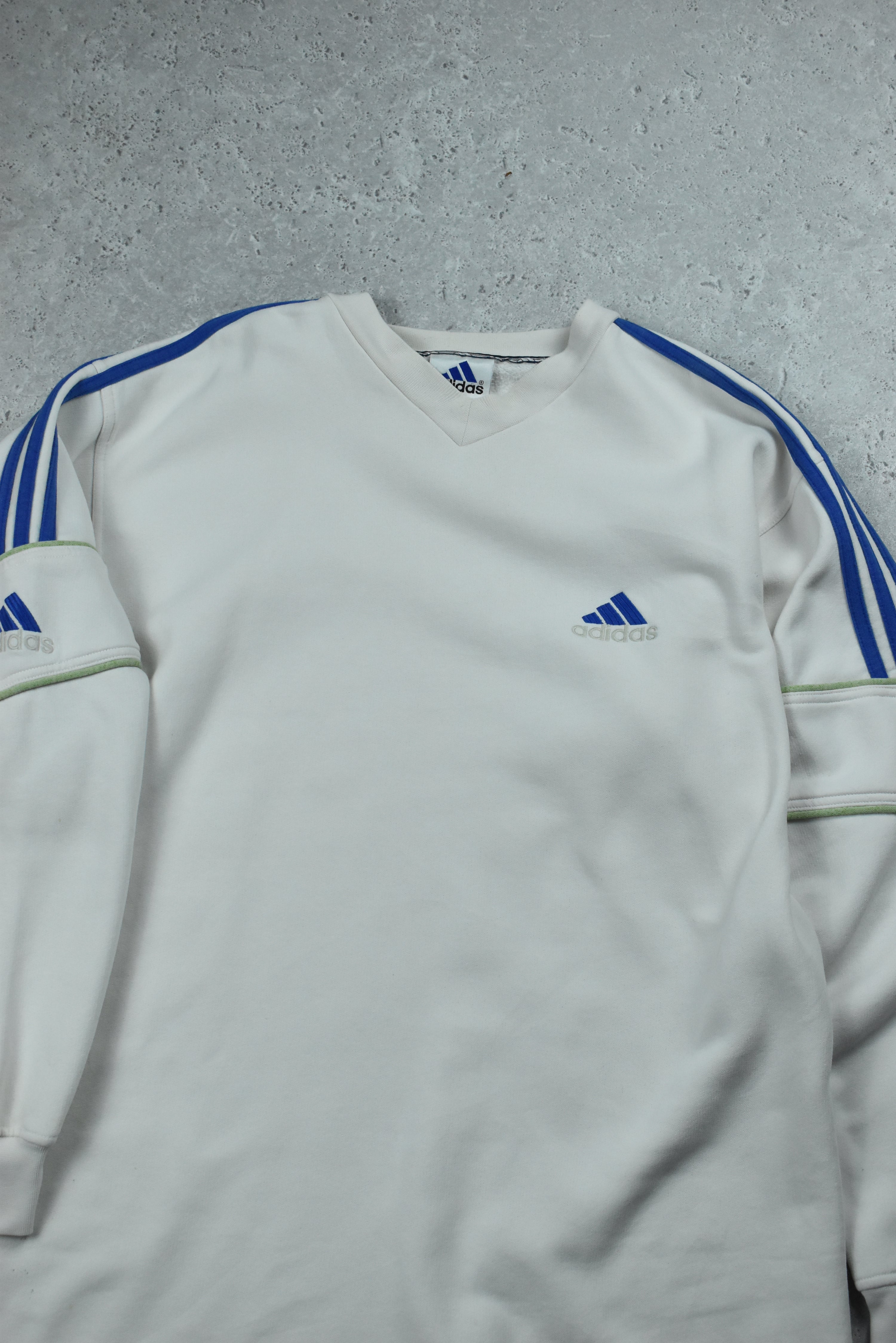 Vintage Adidas Embroidery Sweatshirt Large