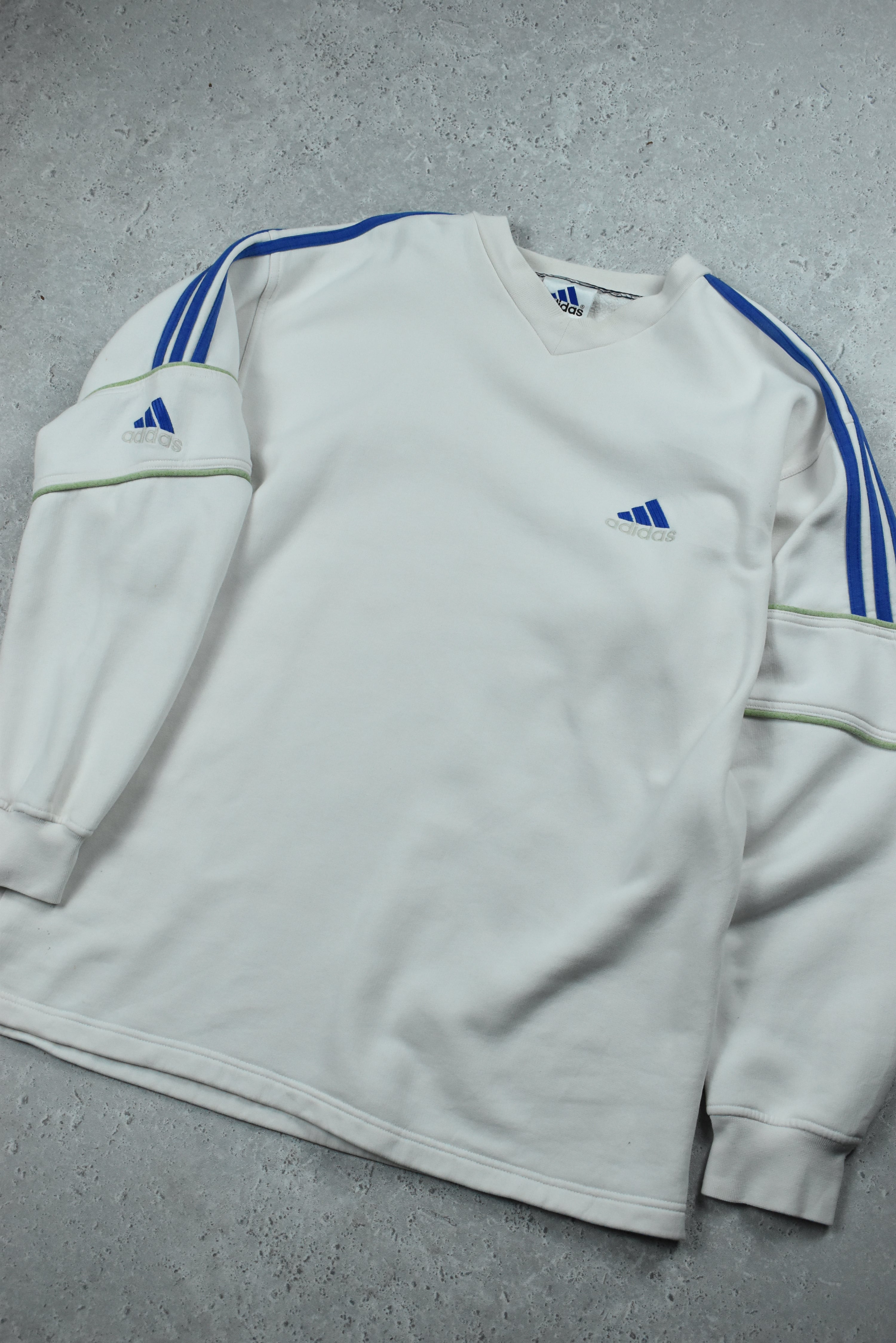 Vintage Adidas Embroidery Sweatshirt Large