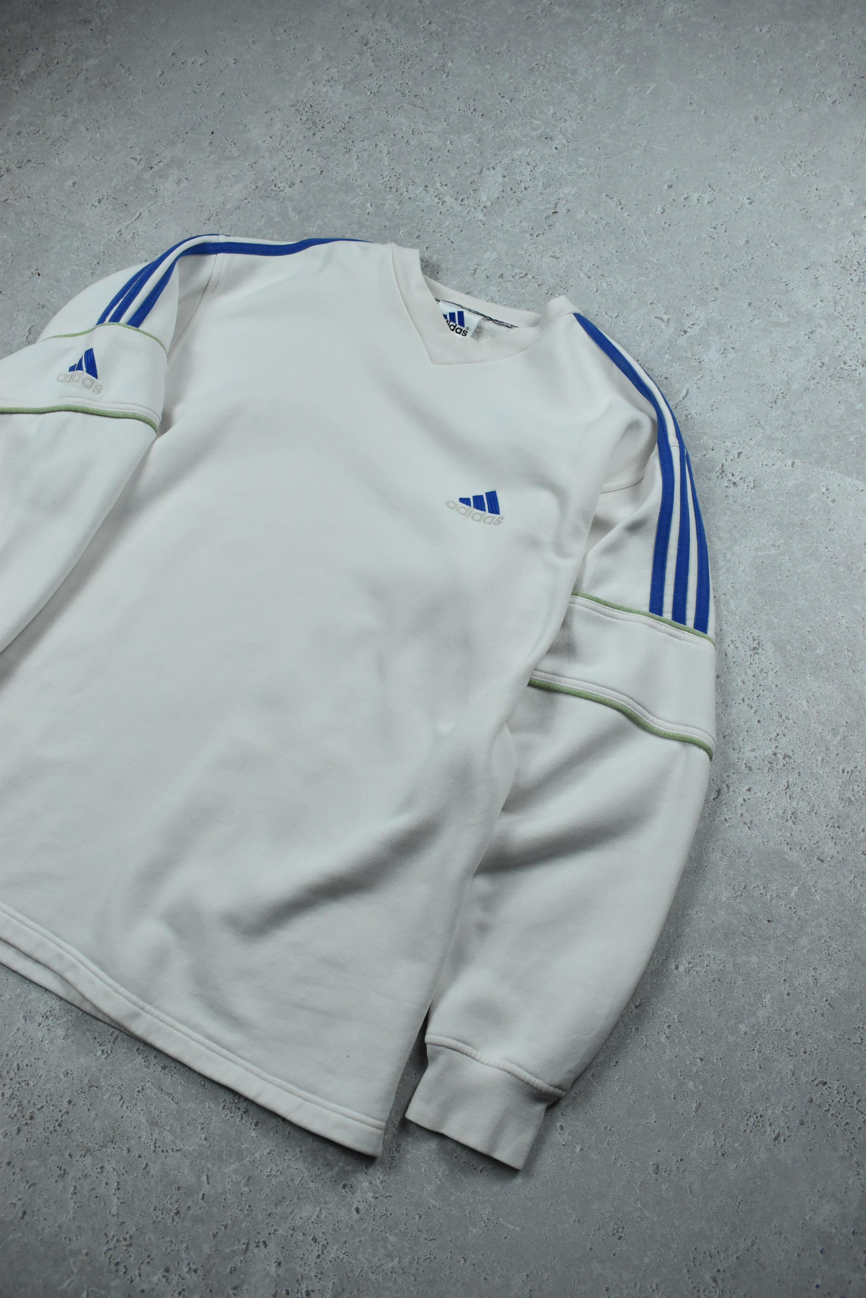 Vintage Adidas Embroidery Sweatshirt Large