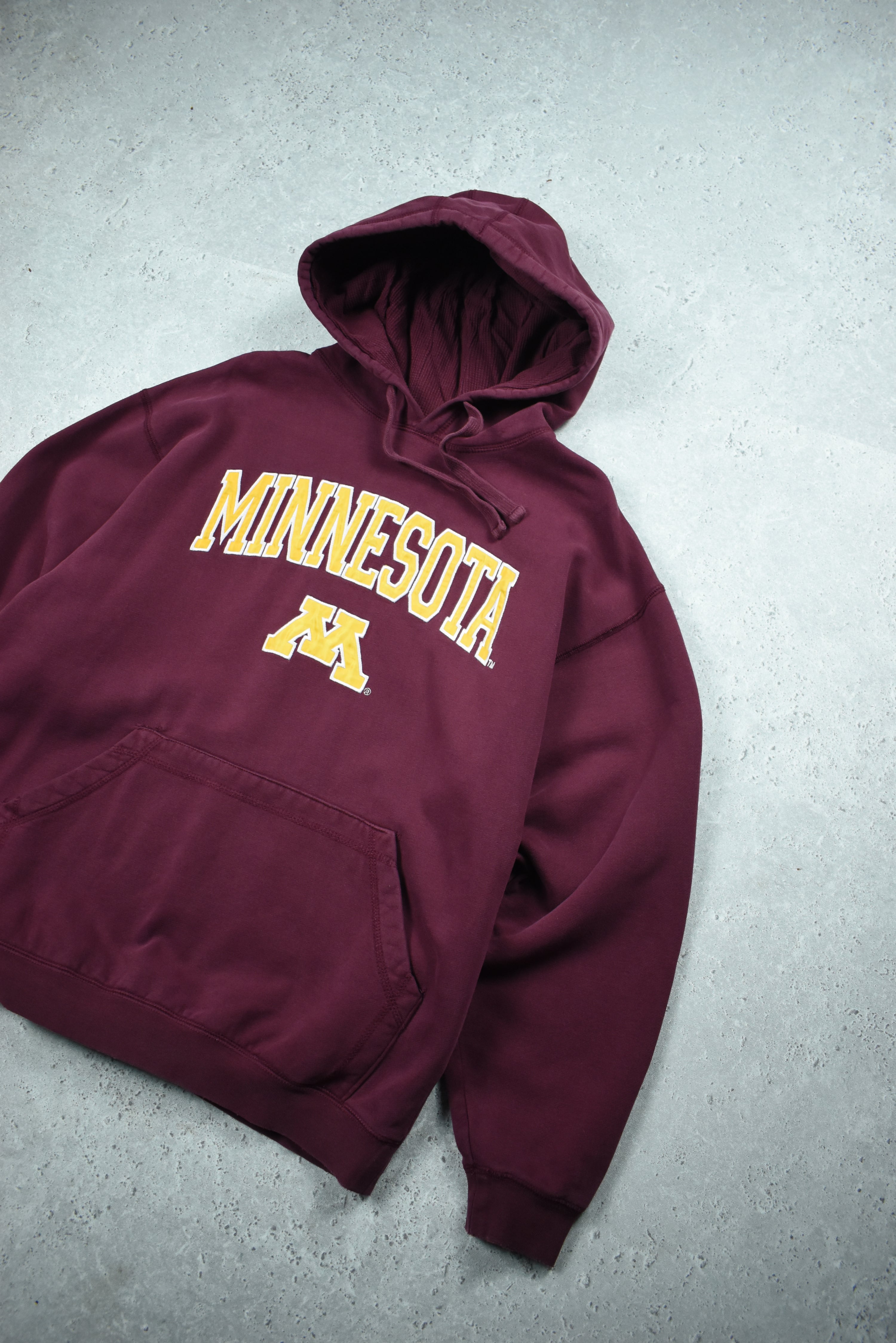 Vintage Minnesota Embroidery Hoodie Medium