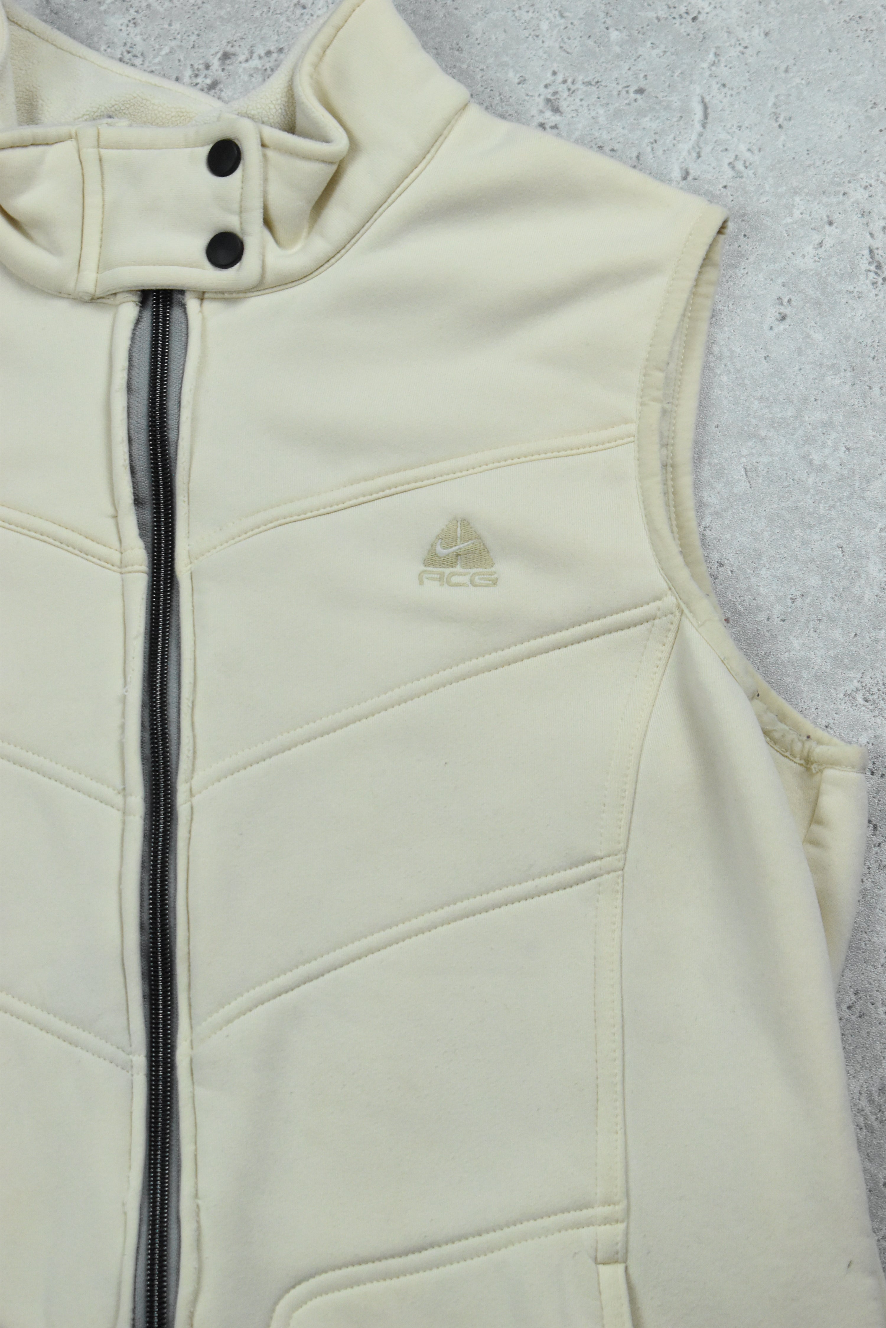 Vintage Nike ACG Embroidery Vest Medium