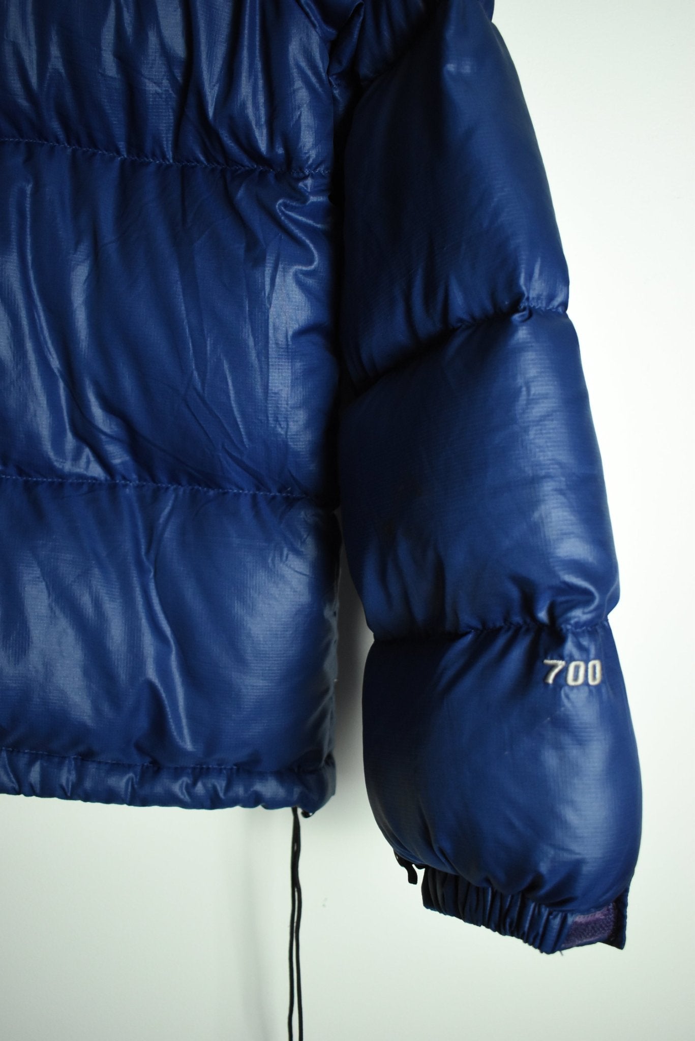 Vintage The North Face 700 Nuptse Puffer Blue - Medium | Vintage Clothing