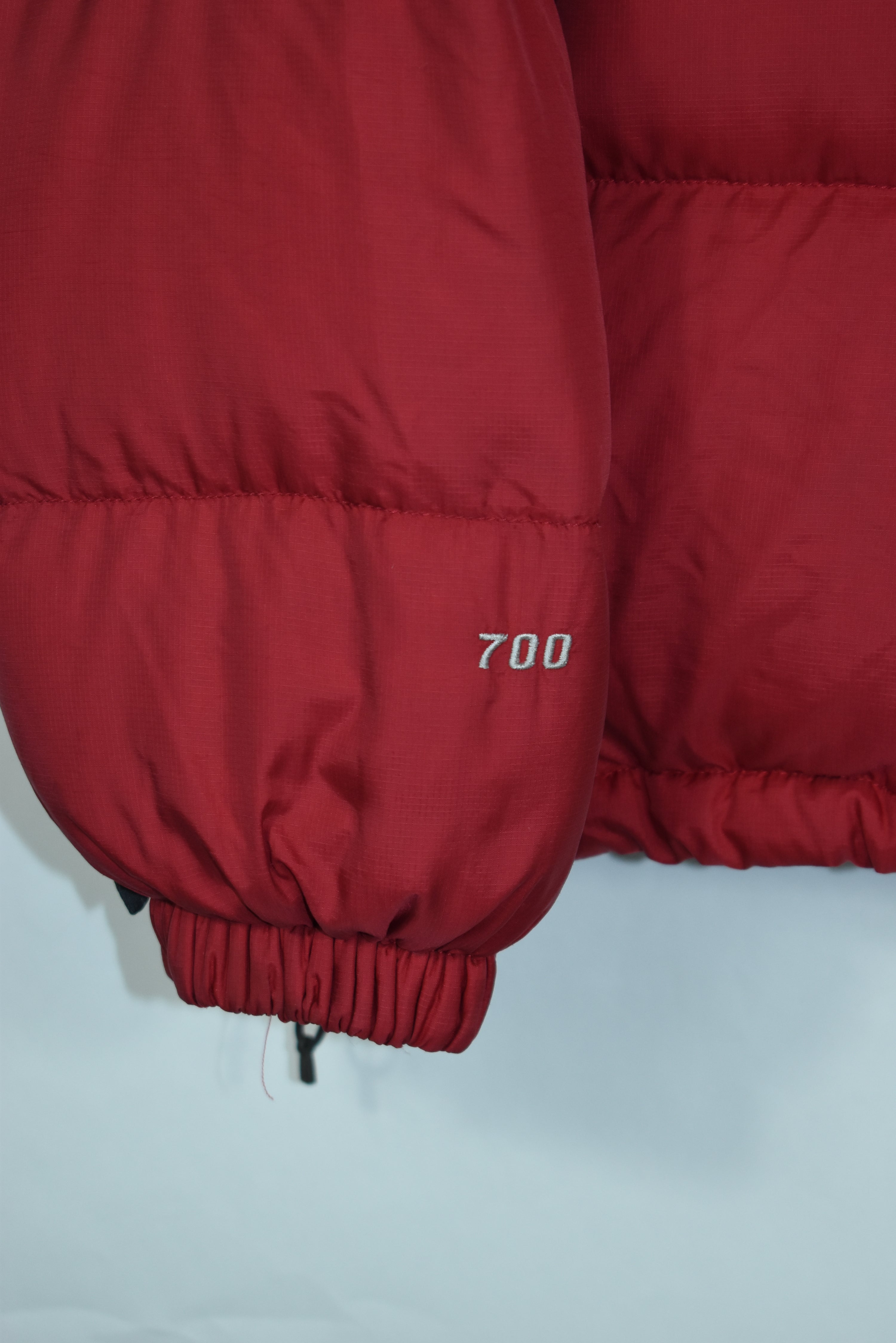 VINTAGE NORTH FACE NUPTSE 700 RED L/ XLARGE