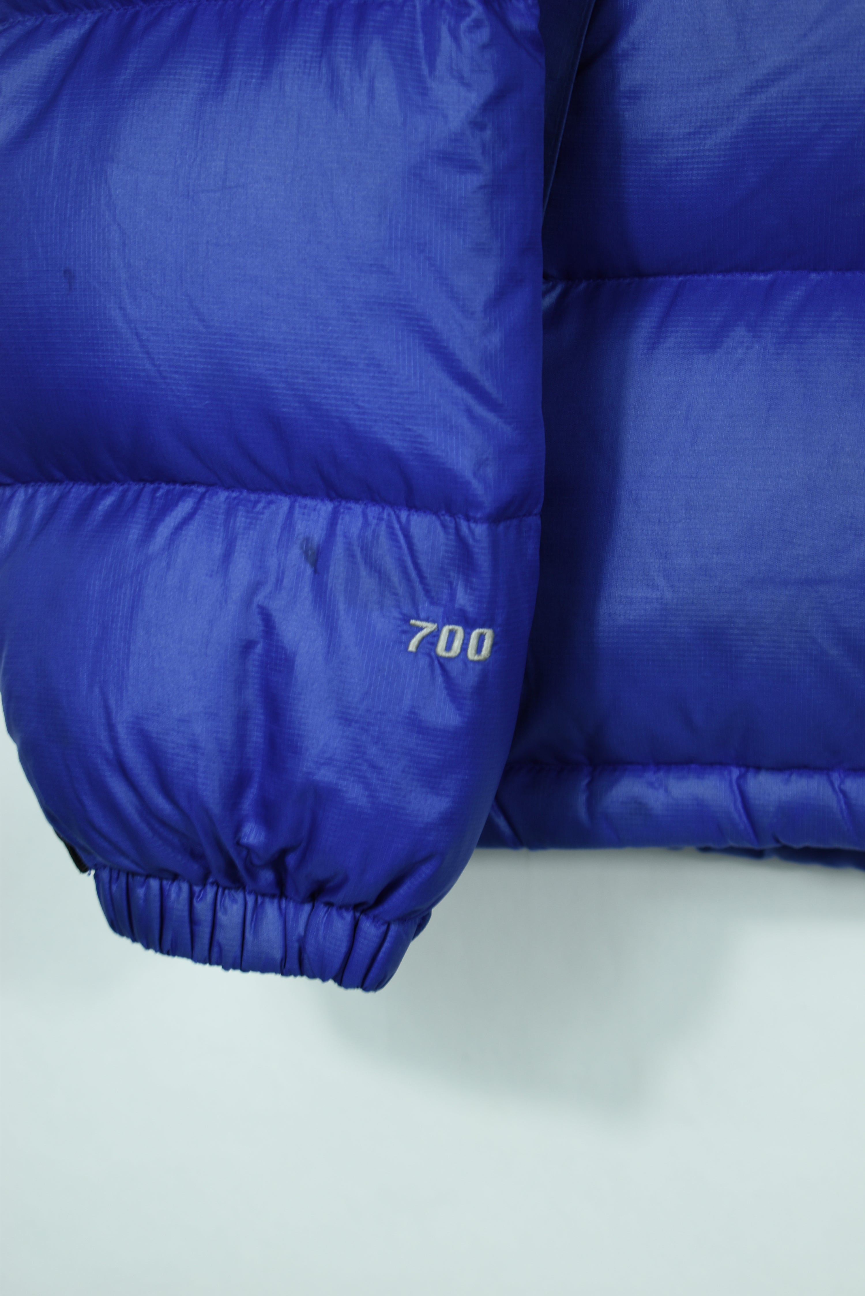 VINTAGE NORTH FACE NUPTSE 700 PURPLE LARGE
