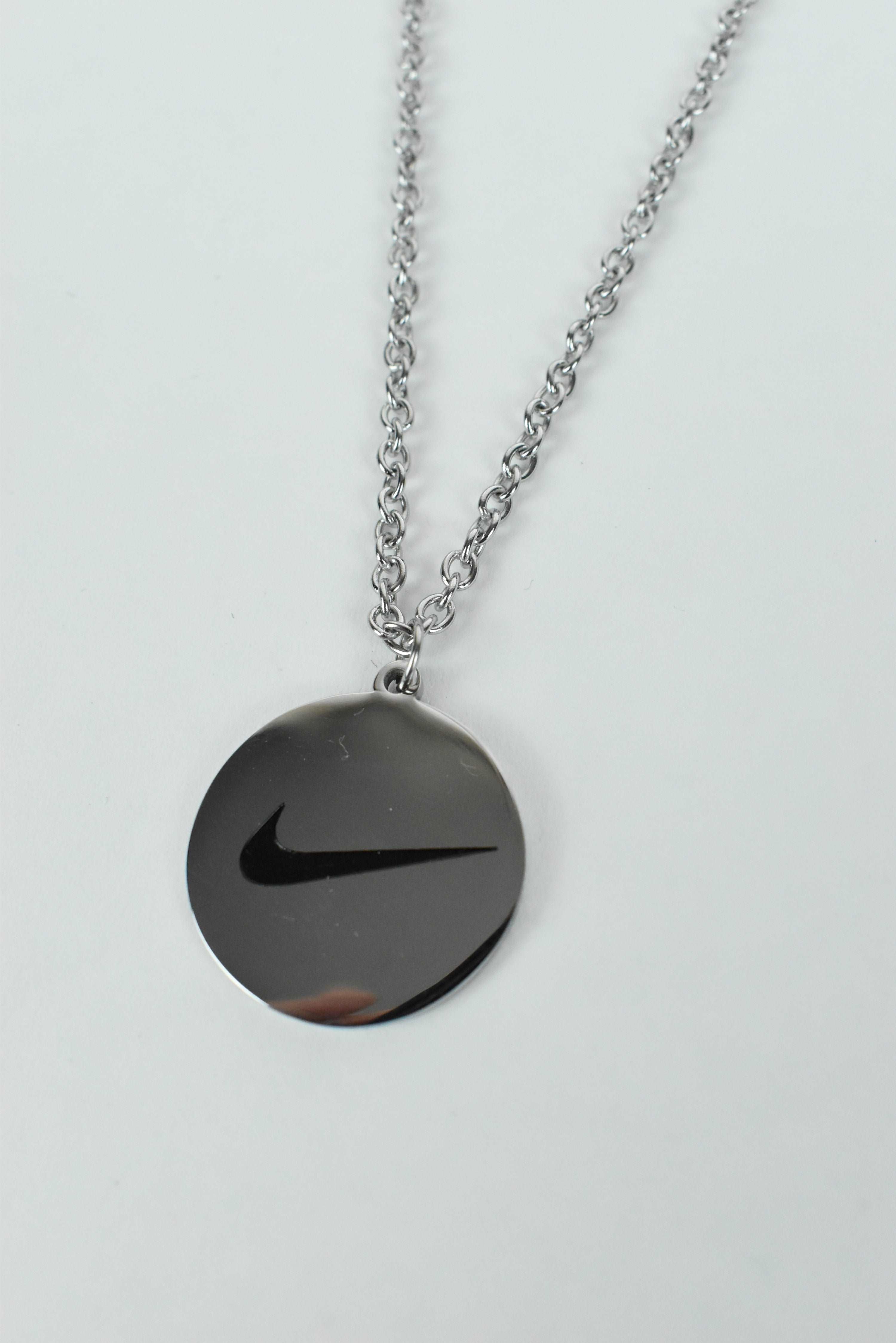Nike Swoosh Pendent Necklace Bootleg Silver/Gold