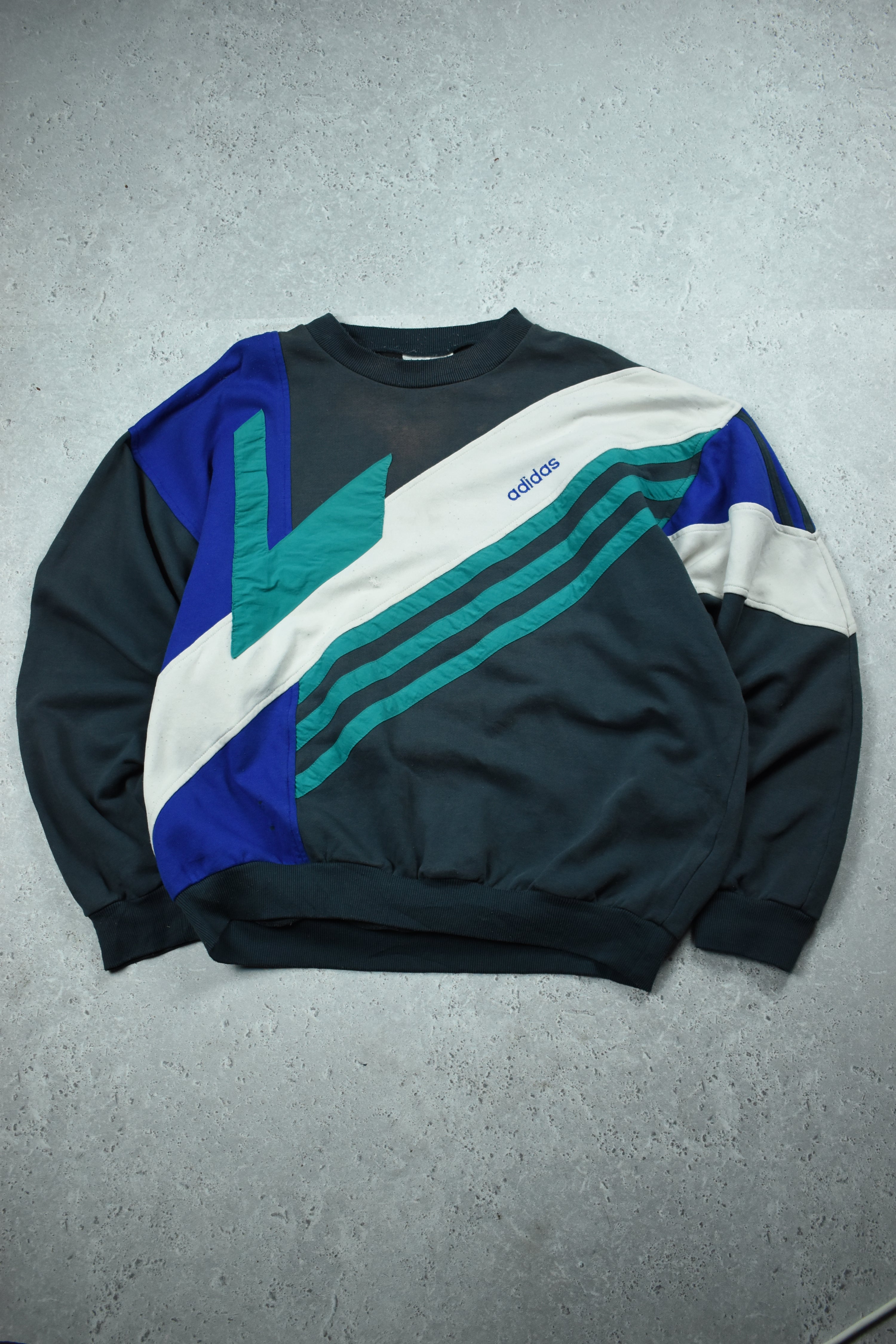 Vintage Adidas Retro 80s Embroidery Sweatshirt Medium