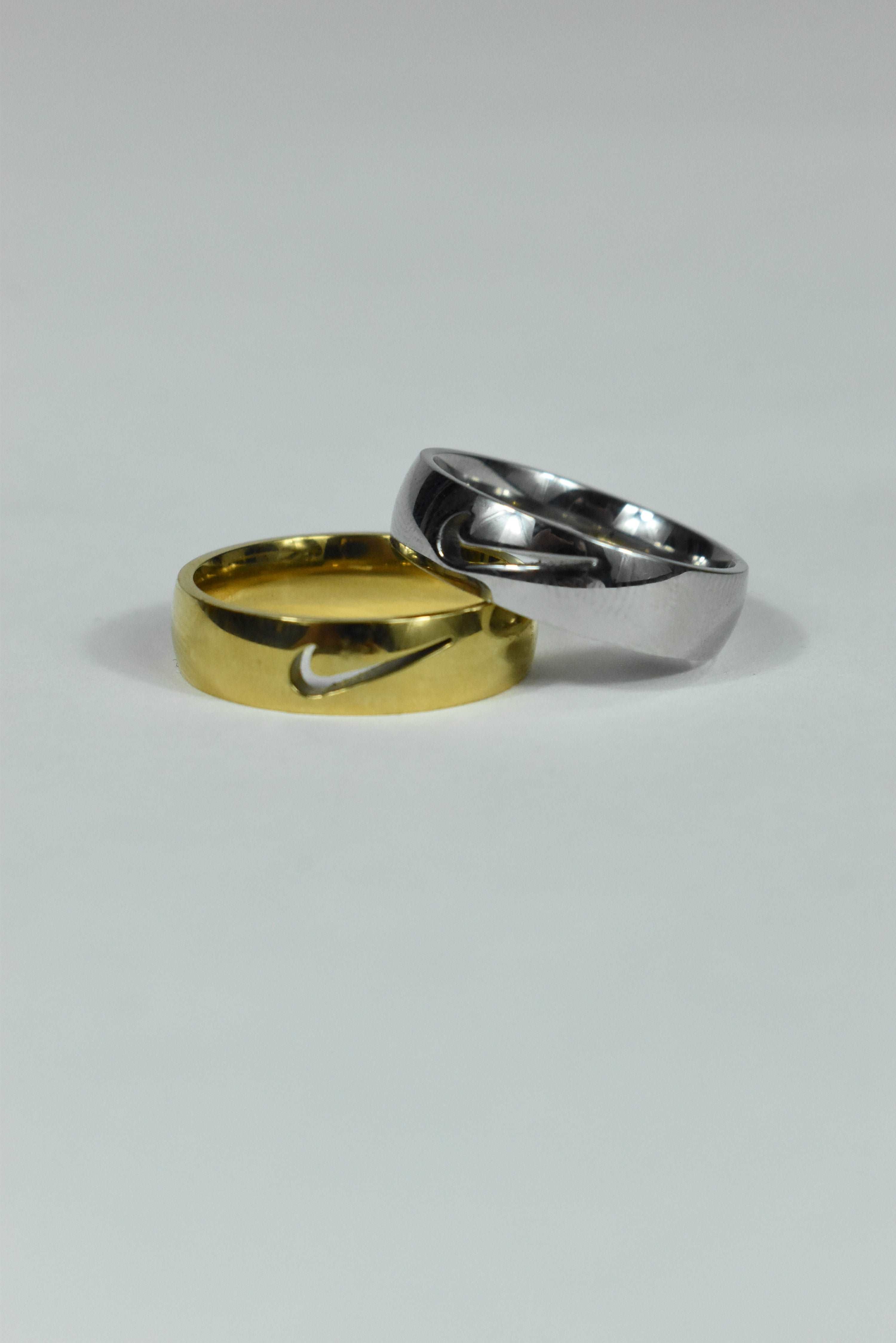 Unisex Nike Bootleg Cutout Ring Gold