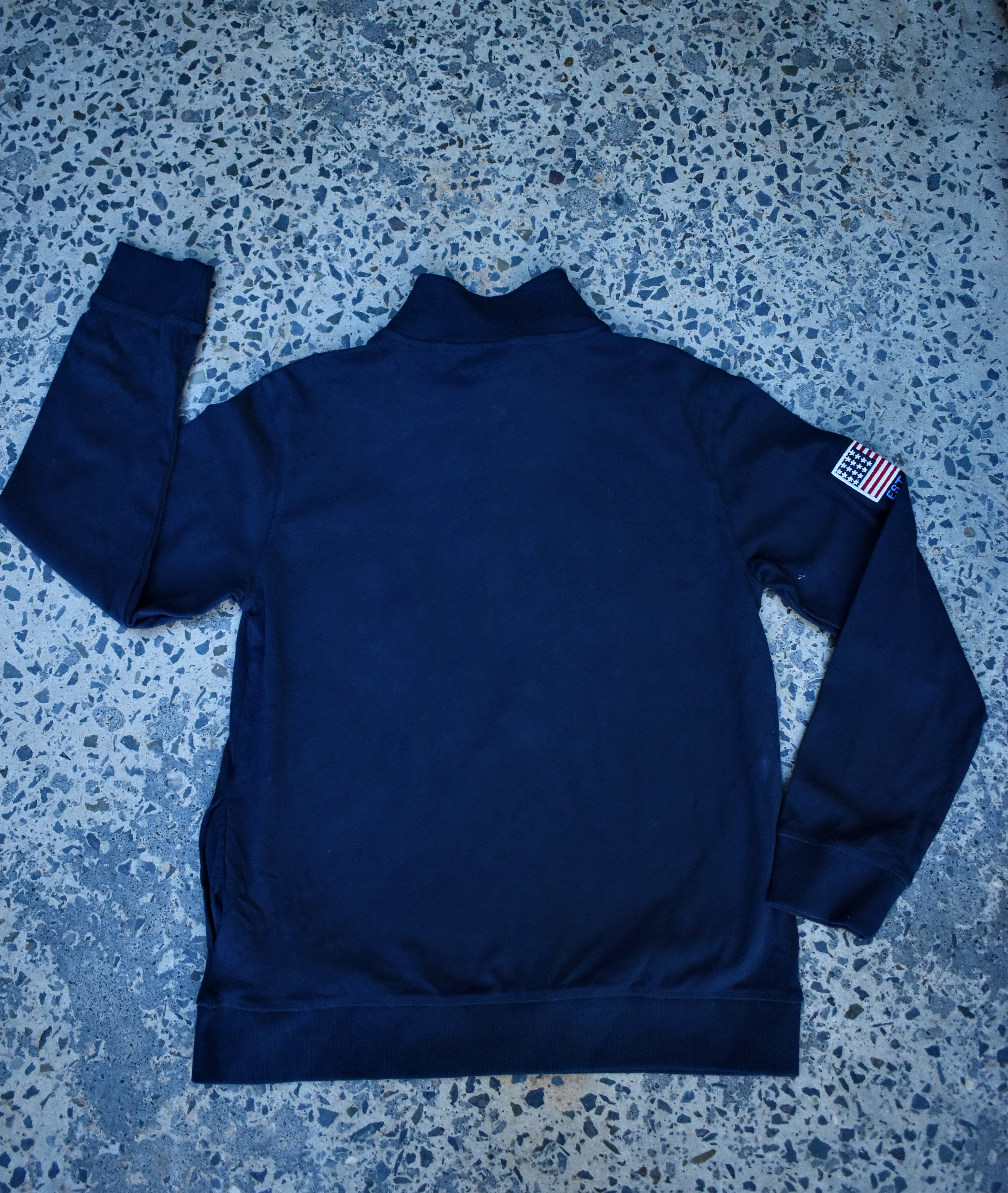 Vintage Tommy Hilfiger Embroidered 1/4 Zip Sweatshirt Small