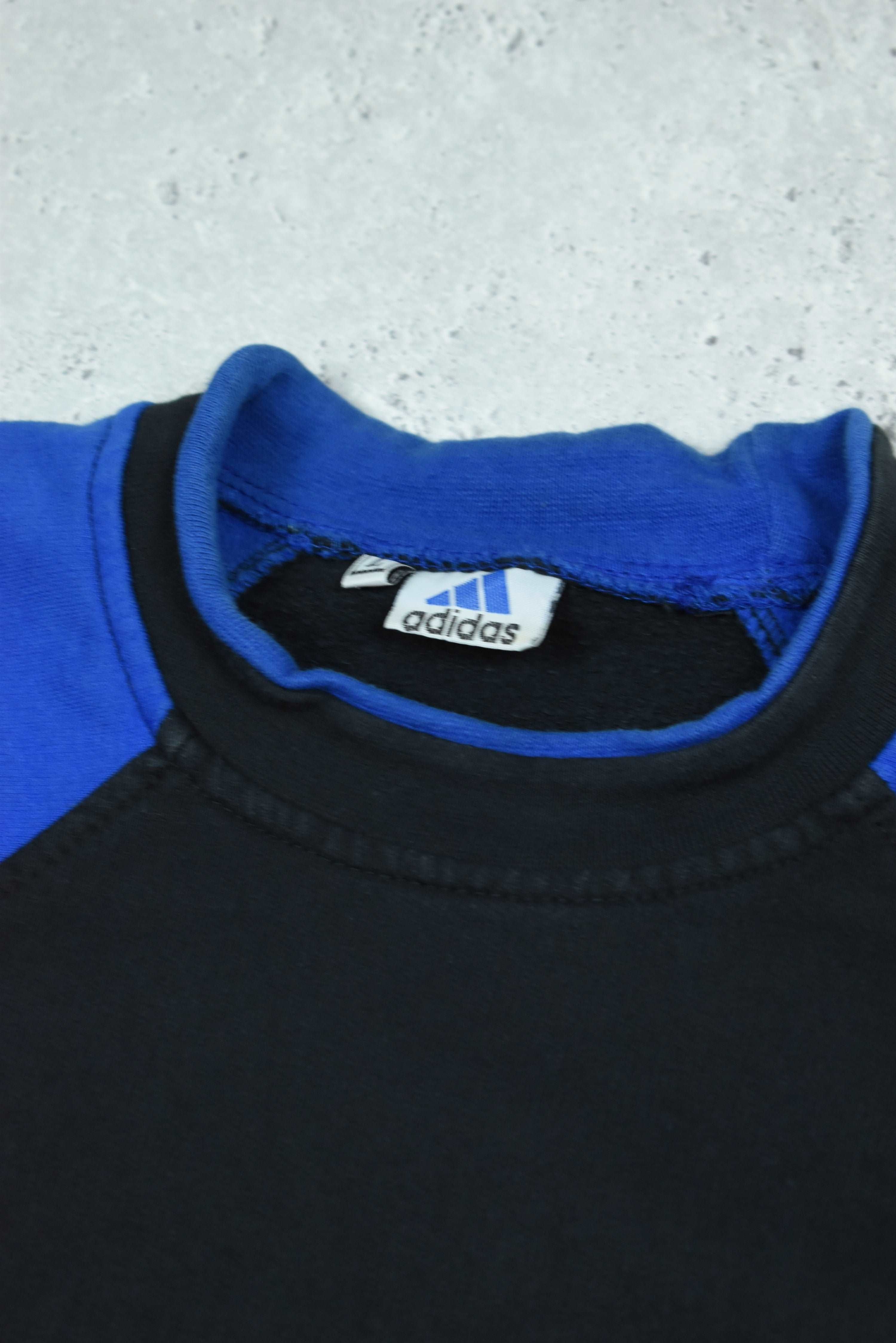 Vintage Adidas Embroidered Sweatshirt Medium
