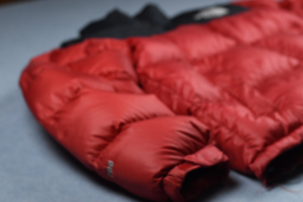 Vintage The North Face 700 Retro 1996 Nuptse Puffer Jacket Red - Small Men's
