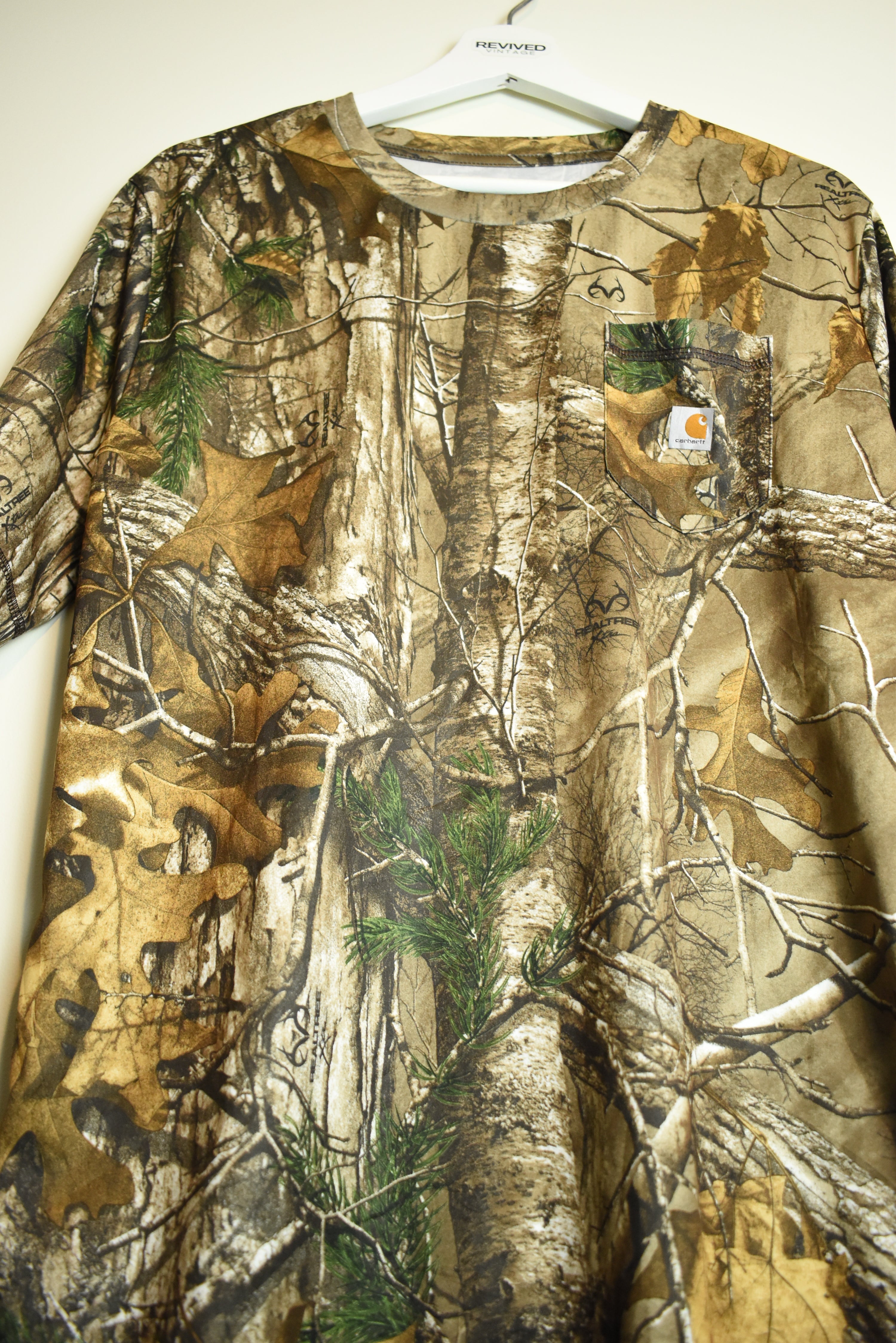 Vintage Carhartt Realtree Pattern T-Shirt Large