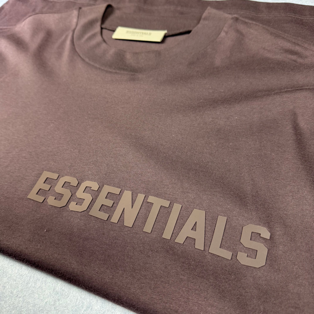 Fear of God Essentials T-Shirt SS23 Plum Dark Maroon/Brown size M (Oversized) Unworn as new.