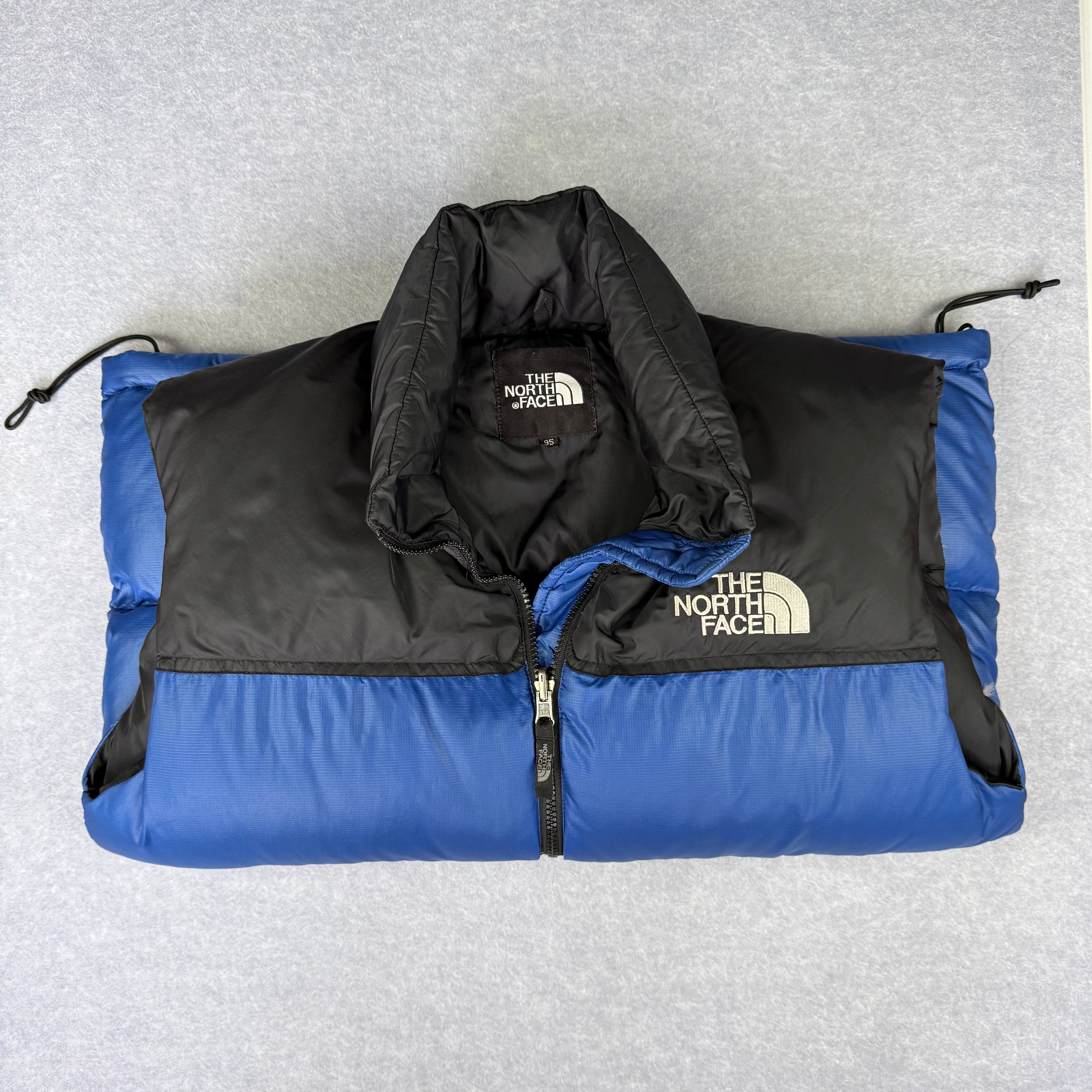 VINTAGE The North Face 1996 Nupste Down Vest size M Blue