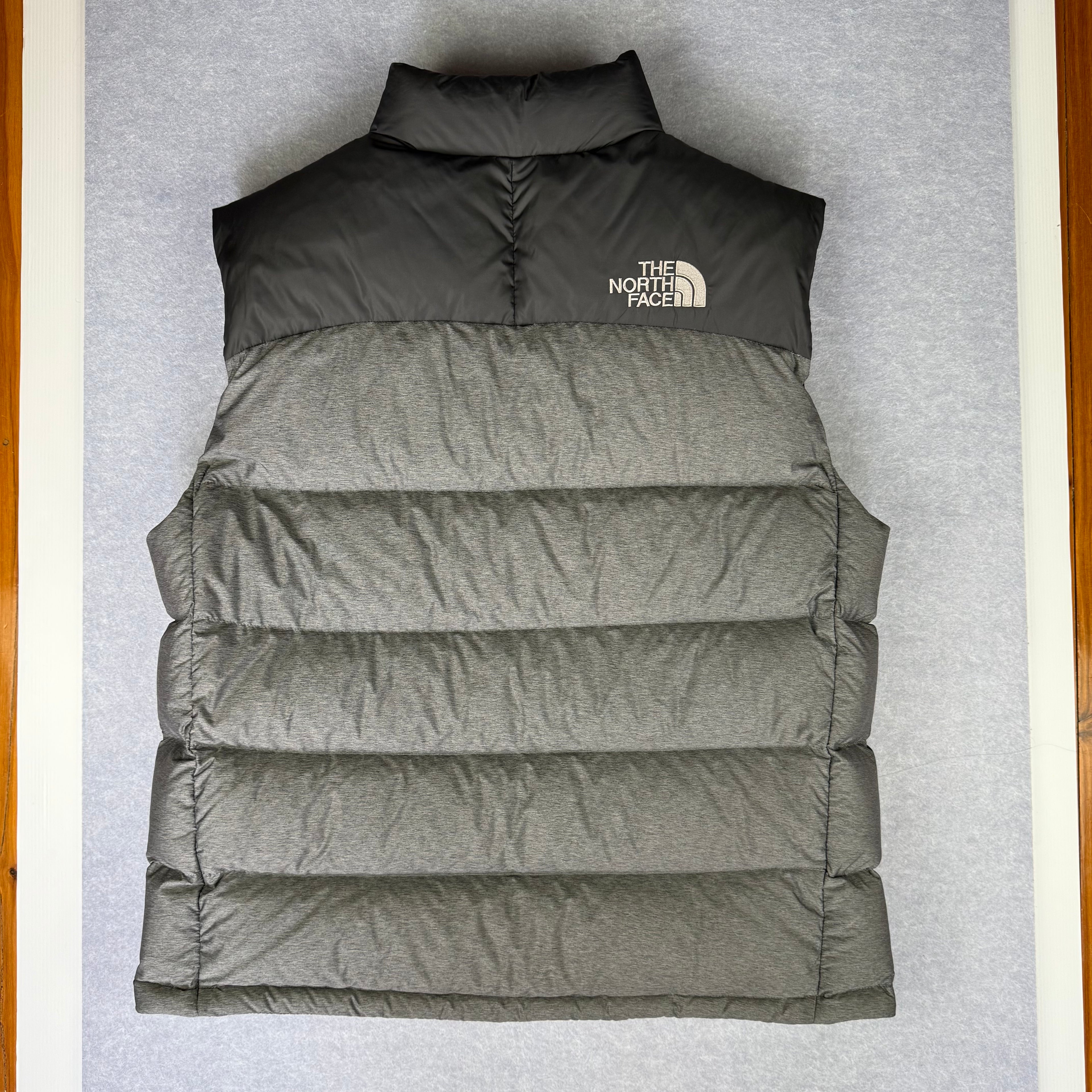 VINTAGE The North Face Grey NUPSTE 2 Puffer Vest Large Grey and Black