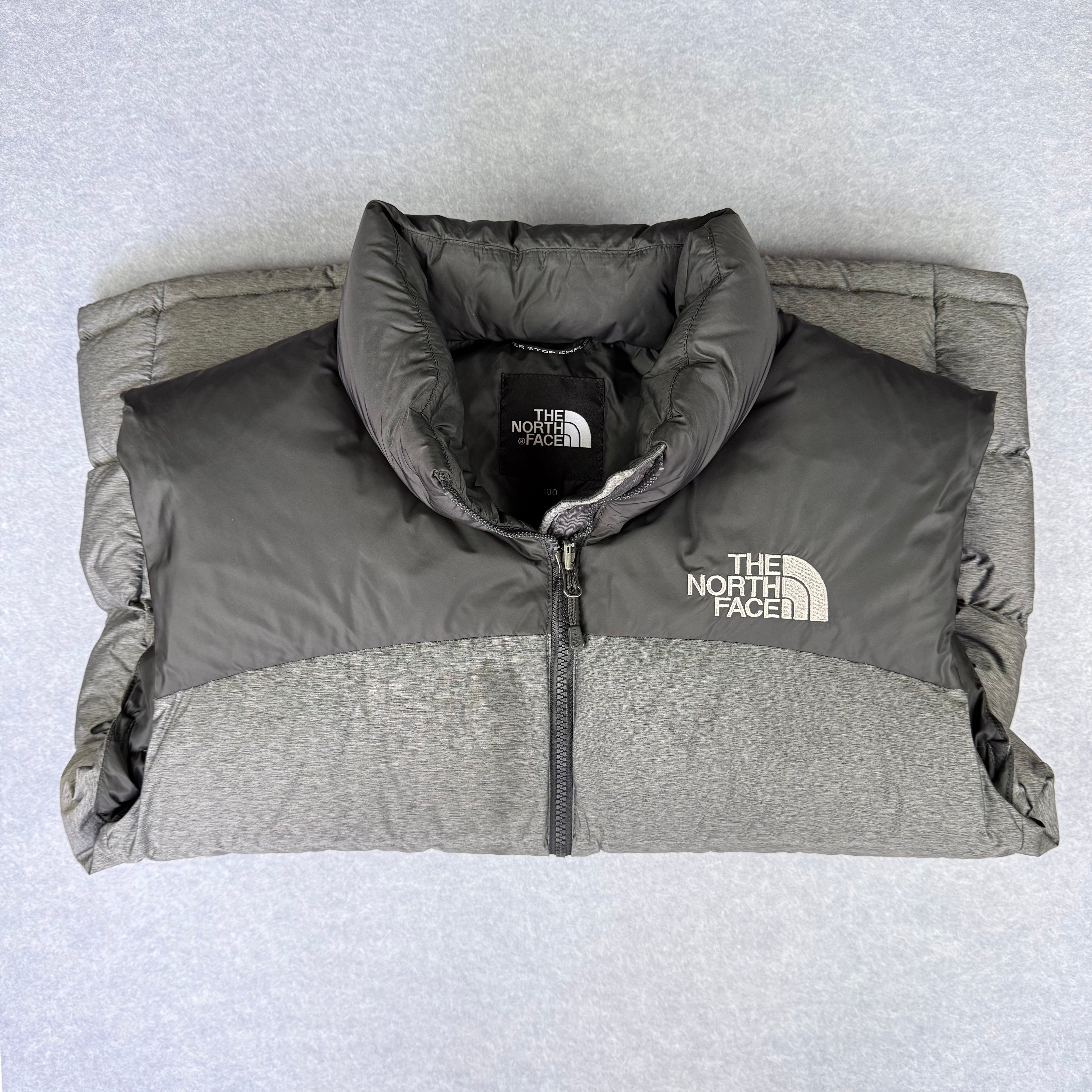 VINTAGE The North Face Grey NUPSTE 2 Puffer Vest Large Grey and Black