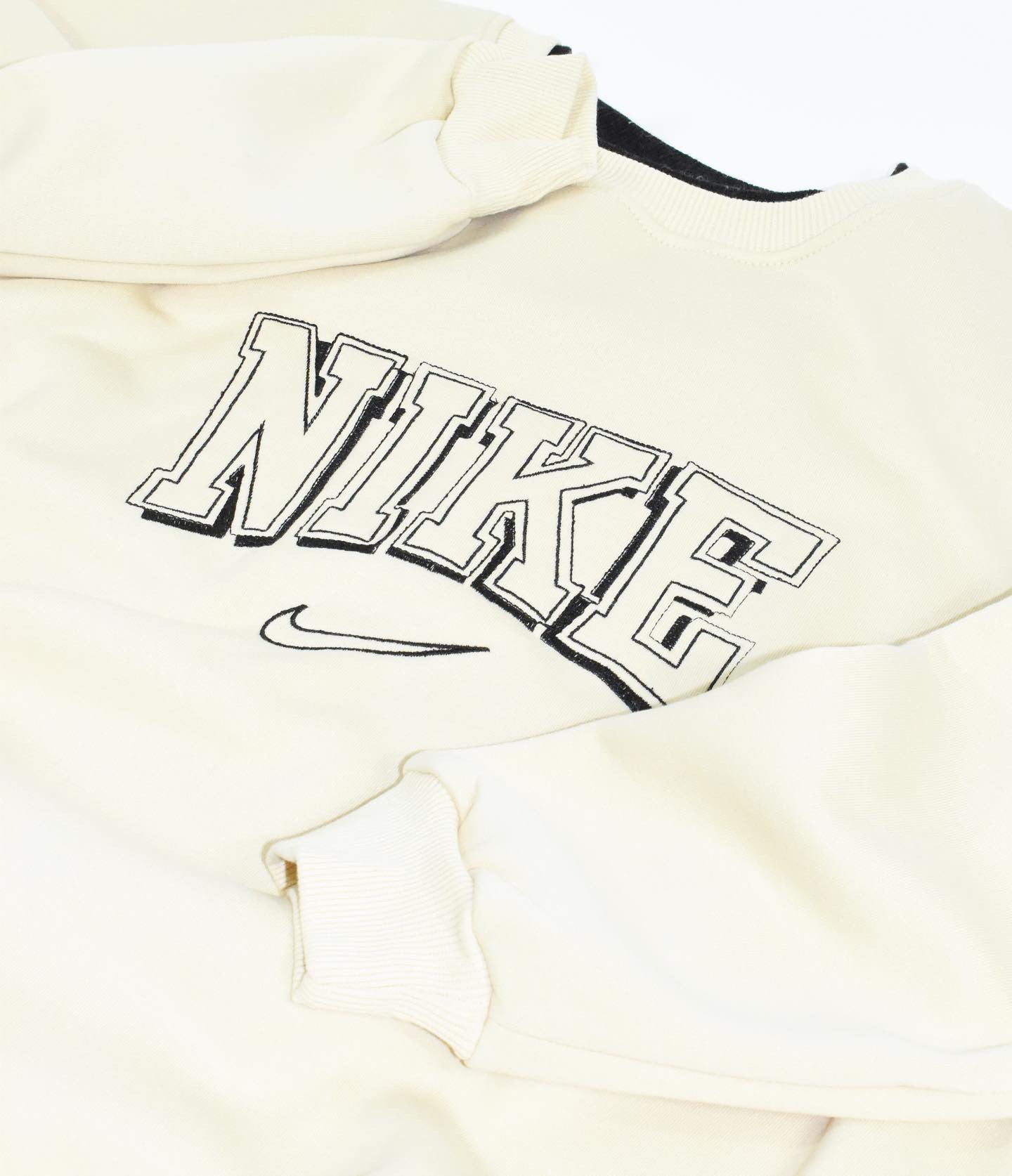 Vintage Nike Beige Bootleg Embroidery Sweatshirt