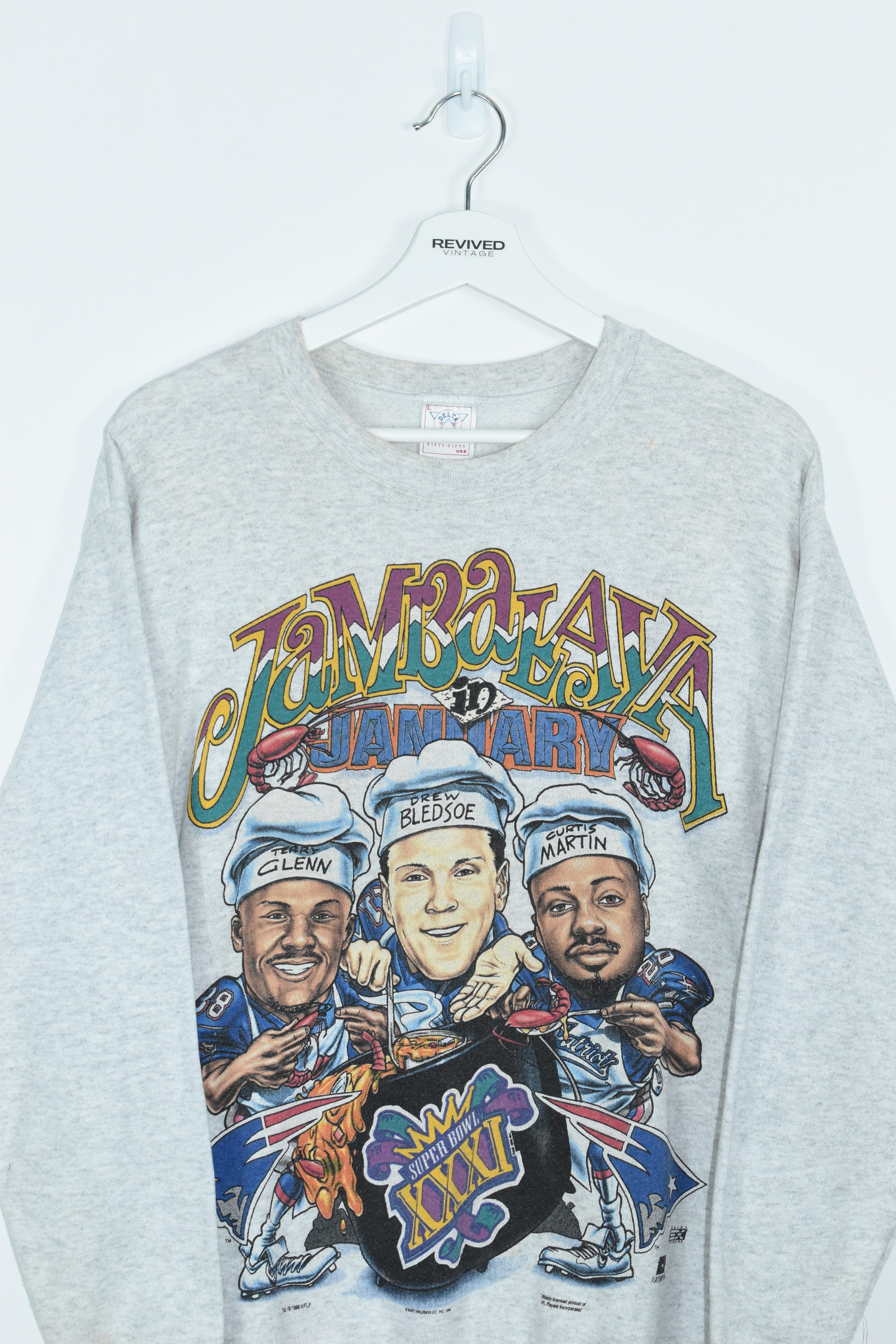 Vintage Patriots Graphic Sweatshirt LARGE
