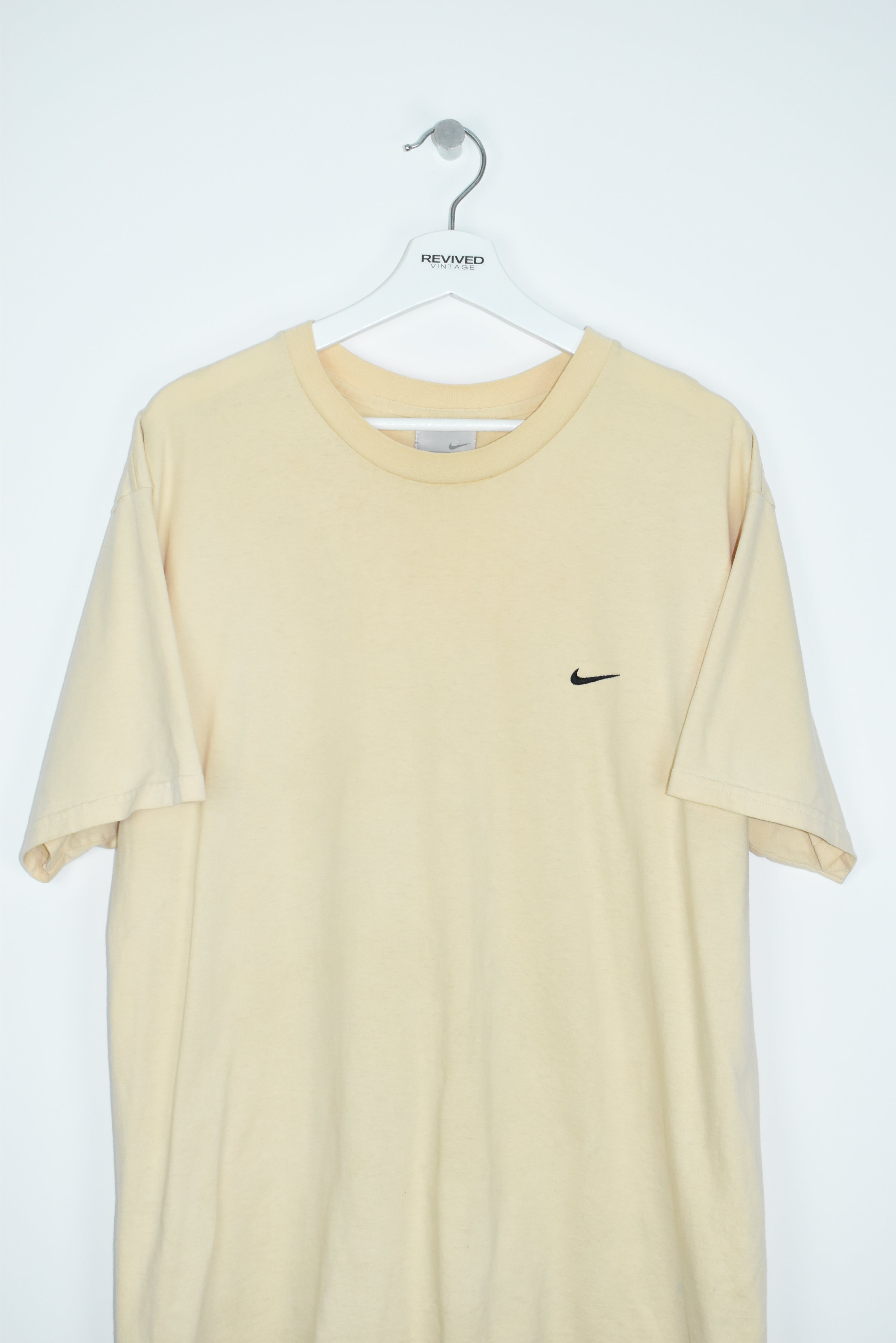 VINTAGE NIKE SMALL SWOOSH EMBROIDERY T SHIRT TAN LARGE