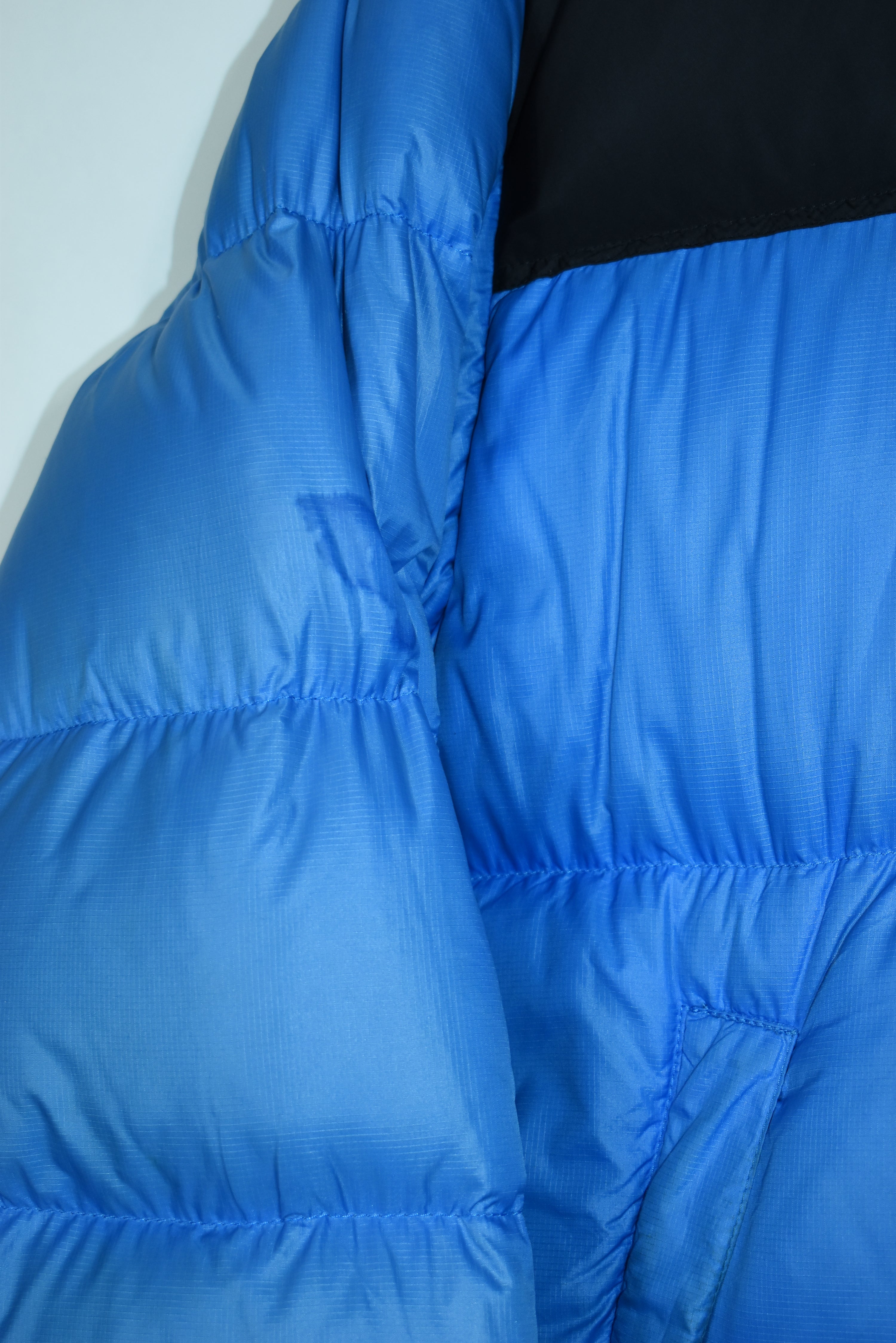 VINTAGE NORTH FACE NUPTSE 700 PUFFER BABY BLUE MEDIUM