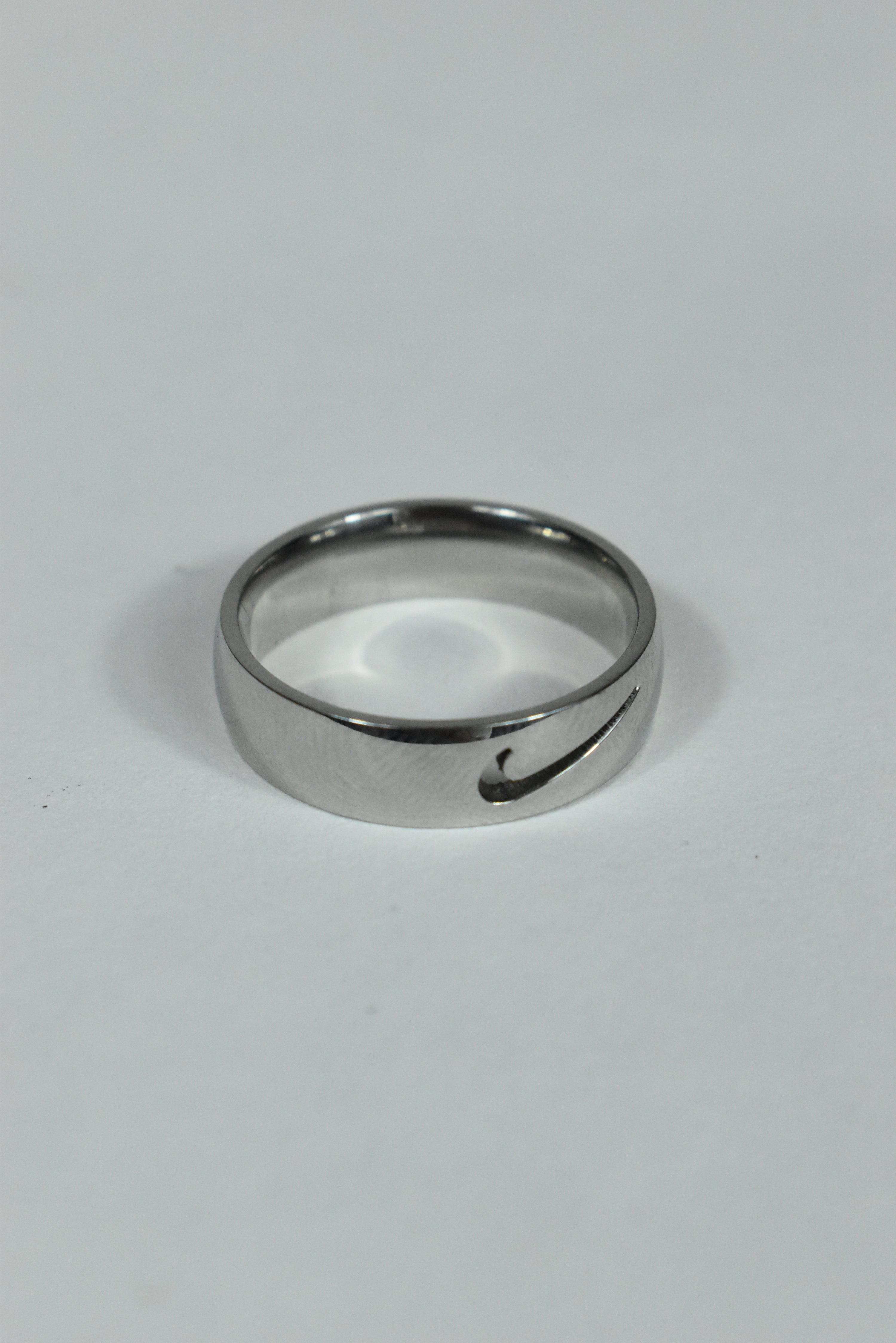 New Unisex Nike Cutout Ring Silver