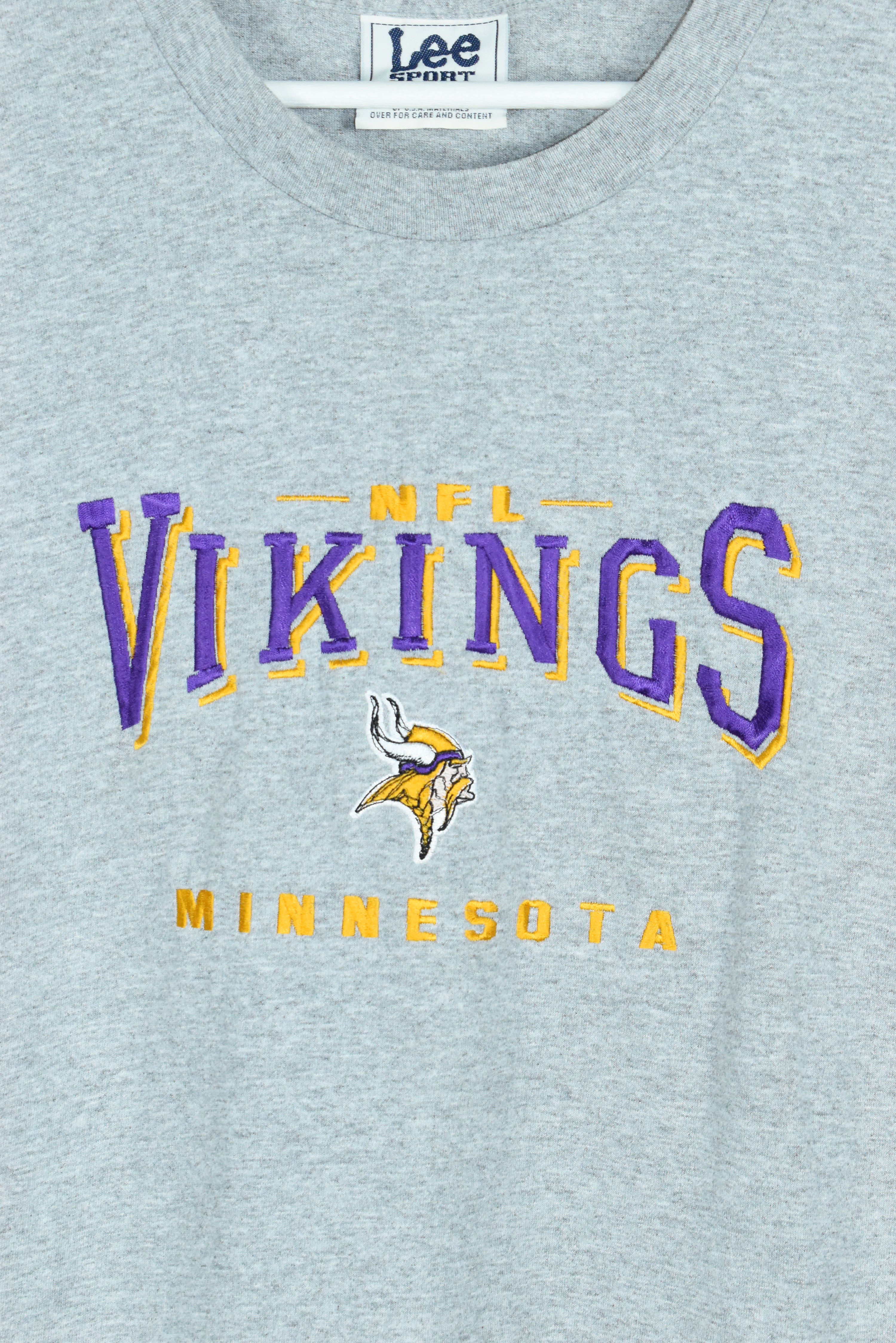 Vintage Lee Sport Embroidery Vikings T Shirt Medium