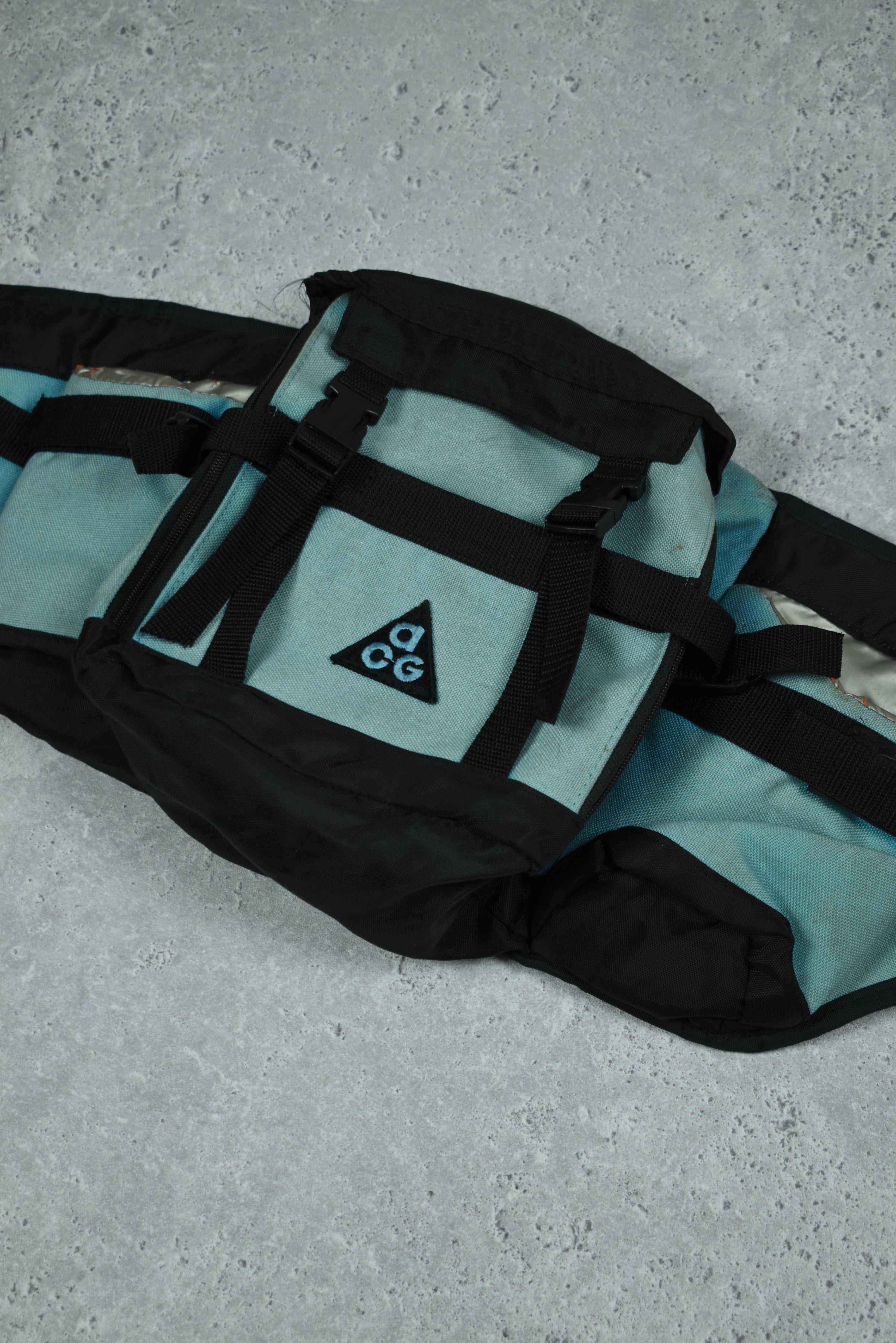 Vintage Nike ACG Cross Body Bag OS