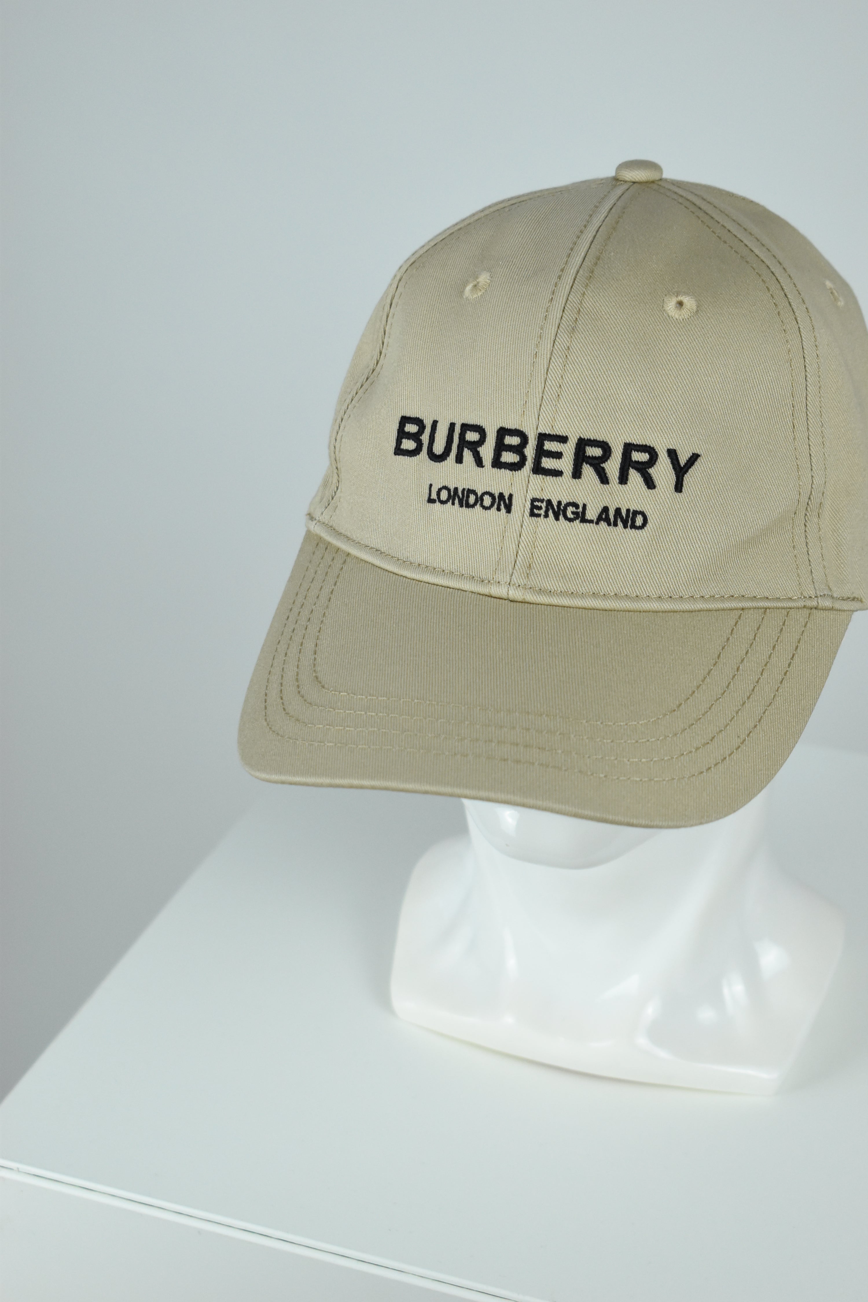 New Burberry Embroidery Cap Beige OS