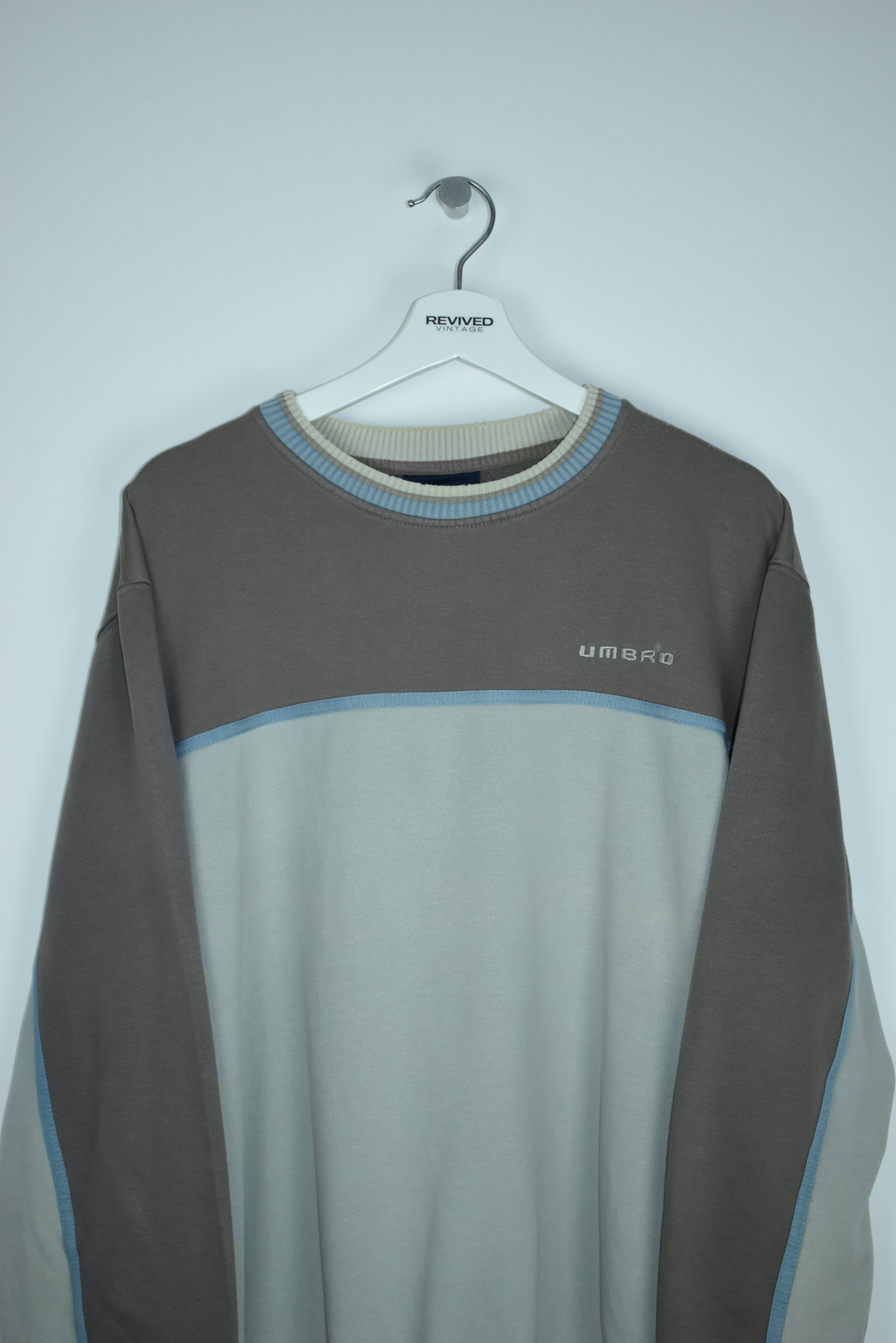 VINTAGE UMBRO TWO TONE EMBROIDERY SWEATSHIRT LARGE