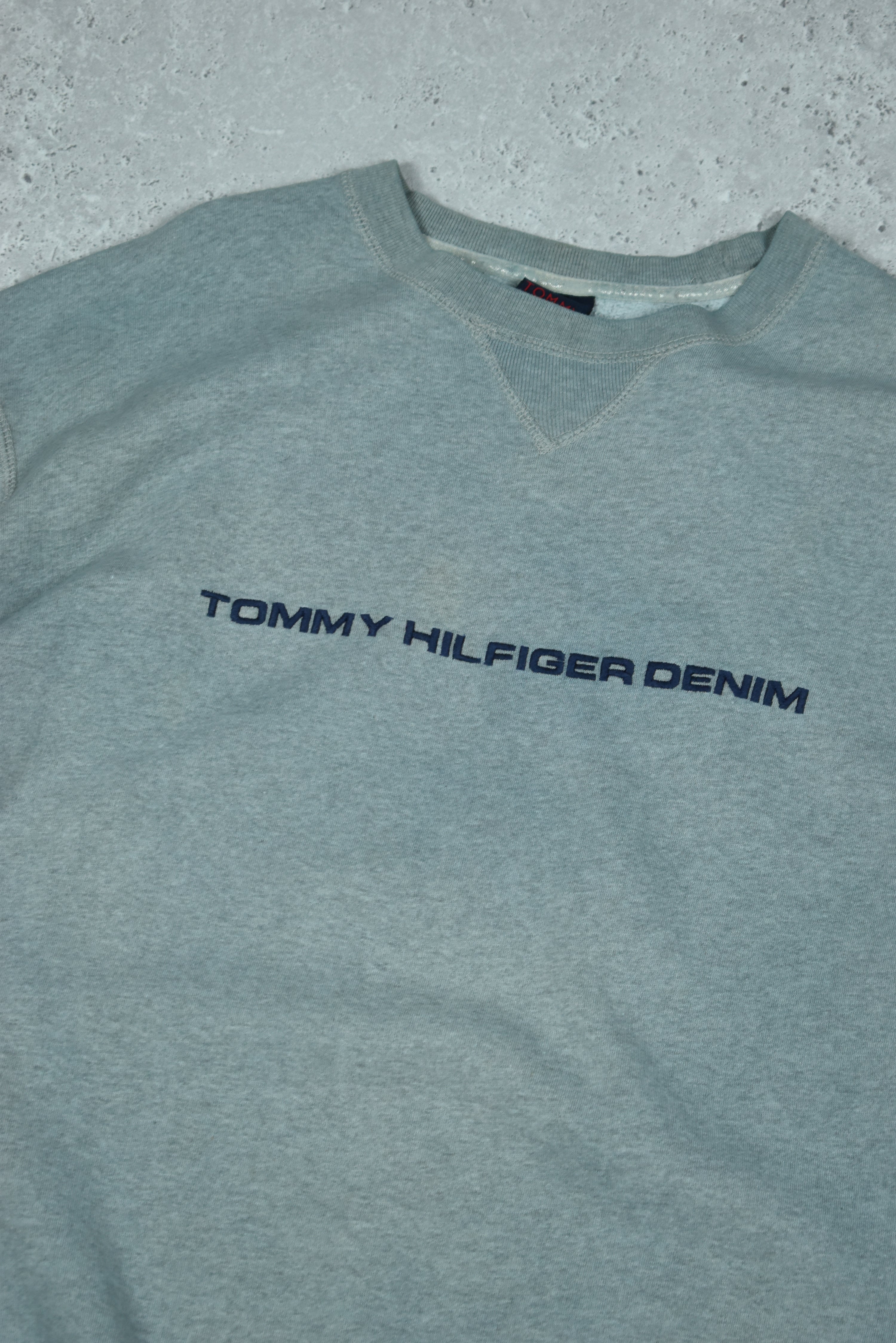 Vintage Tommy Hilfiger Embroidered Sweatshirt Medium